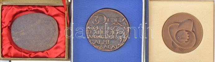 ~1965. "XX" Br plakett, eredeti tokban + 1973. "Újító Mozgalom 1948-1973" Br pla...