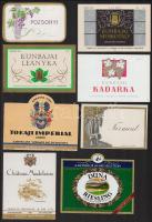 10 db boros címke (Pozsonyi, Bajai Állami Gazdasági Pincészet, Bácskai Kövidinka, stb.)