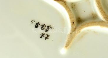 cca 1900 Galagonya mintás tál, részben kézzel festett, kopott, 29×37,5 cm