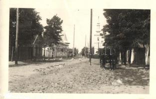 1938 Vezseny, Tiszavezseny; utcakép. photo (gyűrődés / crease)
