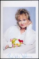 Básti Juli (1957-) színésznő aláírt fotólapja, 15x10 cm