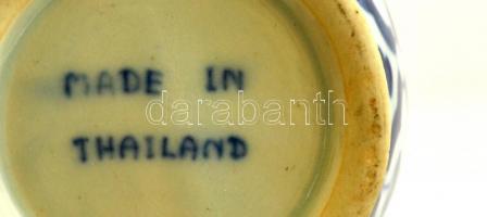 Dekoratív kobaltkék kisváza, jelzett, apró kopásokkal, m: 15 cm