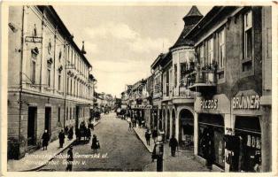 Rimaszombat, Rimavska Sobota; Gömöri út, Póczos, Brünner és Bata cipő üzlet / Gemerska ul. / street view with shops