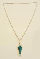 Ezüst(Ag) medál türkiz kővel, ezüst (Ag) nyaklánccal, jelzett, h: 49 cm, bruttó: 5,5 g