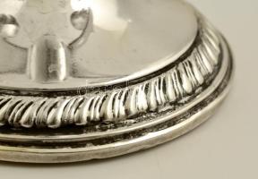 Ezüst (Ag.)  kétágú gyertyatartó párban ( 2db), súlyozott, jelzett, m:14,5 cm (2×), bruttó:842 g (eg...