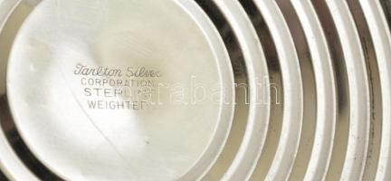 Dekoratív ezüst (Ag.)  háromágú gyertyatartó, súlyozott, jelzett, horpadásokkal, m:12,5 cm, bruttó:3...