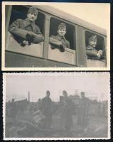 1942 Indulás a frontra, Orel kivagonírozás 2 db feliratozott fotó 9x14 cm