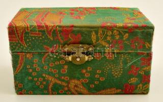 Dekoratív cseréppipa, kis lepattanással, díszdobozban, h: 7,5 cm