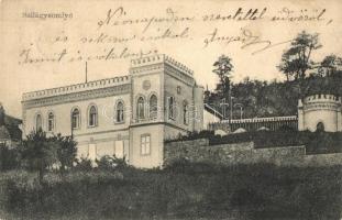 50 db főleg régi magyar és történelmi magyar városképes lap, vegyes minőség / 50 mostly pre-1945 Hun...