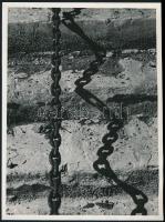 cca 1970 Bukó László: Ritmus, feliratozott, vintage fotóművészeti alkotás, a magyar fotográfia avantgard korszakából, 24x18 cm
