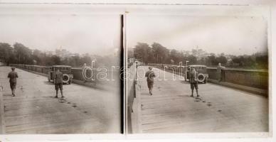 cca 1920 Régi automobilok 2 db térhatású, sztereó üveglemez diapozitív felvételen, 6x13 cm