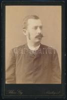 cca 1880 Klösz György (1844-1913) műterméből 3 db kabinetfotó, 16,5x11 cm