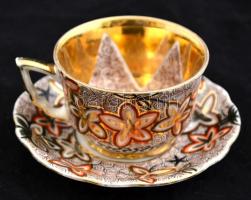 Zsolnay mokkás csésze ( 3 db) és jelzés nélküli tálca cukortartó, kézzel festett, jelzett (csak a Zs...