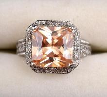 100 db-os ezüst ( Ag.) gyűrű gyűjtemény, különféle ásványokkal és szintetikus kövekkel, több jelzett...