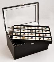 100 db-os ezüst ( Ag.) gyűrű gyűjtemény, különféle ásványokkal és szintetikus kövekkel, több jelzett...