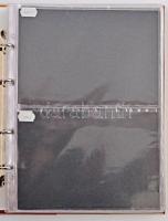 Négygyűrűs, használt papírpénzgyűjtő album, benne 33db berakólap, több különböző méretű osztással. A...