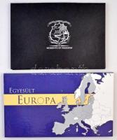 "Egyesült Európa" éremtartó tálca 28db férőhellyel, használt állapotban + "Moments of...