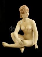 Wallendorf ülő akt, kézzel festett, jelzett, hibátlan (piszkos), m:18 cm / Wallendorf girl, perfect condition