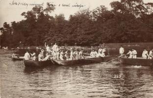 1905 Budapest, utászok csónak gyakorlat közben / Hungarian soldiers during boat exercise, photo