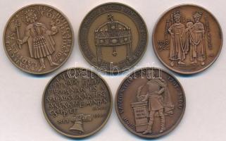 5db-os Br MÉE emlékérem tétel, benne: 1977. "László király emlékének 1977 - A Magyar Éremgyűjtő...