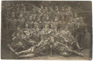 1917 Román front, Virágvápa-völgy, 1/1 39. üteg katonái csoportkép / WWI K.u.K. military, Romanian front, soldiers group photo