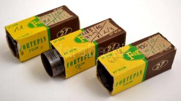 cca 1970 Pornó felvételek negatívjai, 24 db (3x8 kocka), dobozban, tekercsben, 6x9 cm