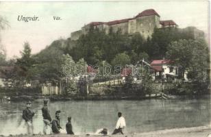 Ungvár, Uzhorod; Vár, katonák a folyóparton / castle, soldiers on the river bank