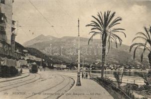 Menton, Vue sur Garavan, prise du Quai Bonaparte / quay, tram