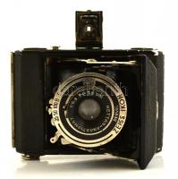 cca 1937-1941 Zeiss Ikon Bob 510 fényképezőgép Nettar-Anastigmat 1:6.3 objektívvel, eredeti bőr tokj...