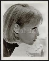 Mia Farrow (1945-) amerikai színésznő aláírt fotója / Autograph signature on photo 21x25 cm