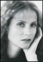 Isabelle Huppert (1953-) francia színésznő aláírt fotója / Autograph signature on photo 10x15 cm