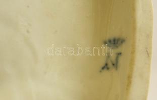 Ernst Bohne Söhne kecsével játszó puttók, kézzel festett, javított, jelzett,  m:17 cm