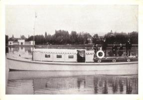 Balatonfüred, Rex II. motoros hajó, tulajdonos Szakács József, felvette Szabó Imre fényképész / Hungarian motorboat (EK)