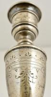 Ezüst (Ag.) gyertyatartó, jelzett, mesterjeggyel (HS), apró horpadással, gravírozott motívumokkal, m...