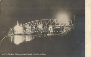 Felrobbantott vasúti híd újraépítése, Hadifénykép kiállítás, a felvételt készítette Lutyen Ignác / Reconstruction of a blown up bridge, Hungarian Military Photo Exhibition  (EK)