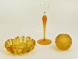 Méz sárga üveg tárgyak: gyertyatartó, tálka, hamuzó, hibátlanok, m:18 cm, m:6 cm, d:13 cm
