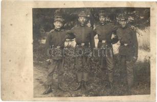 1913 Jolsva, Jelsava; katonák csoportképe / WWI Hungarian military, soldiers group photo (fa)