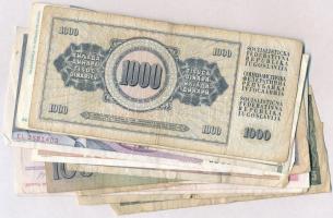 30db-os vegyes külföldi bankjegy tétel, közte Jugoszlávia, Románia, Szovjetunió T:III,III-
30pcs of...