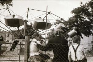 cca 1952 Budapest, Vidámpark, 14 db vintage negatív, Kotnyek Antal (1921-1990) fotóriporter hagyaték...