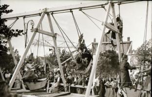 cca 1952 Budapest, Vidámpark, 14 db vintage negatív, Kotnyek Antal (1921-1990) fotóriporter hagyaték...
