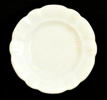 Zsolnay fehér kistányér, jelzett, kis kopásokkal, d: 19 cm