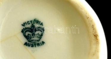 Victoria kis kiöntő, kézzel festett, jelzett, apró kopásokkal, m: 8,5 cm