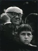 cca 1976 Zsigri Oszkár (1933-?) budapesti fotóművész hagyatékából 3 db vintage fénykép, egyik felira...