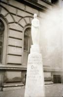 cca 1935 Budapesti városfelvételek, 13 db vintage negatív, 6x6 cm és 6x9 cm