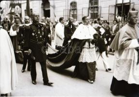 cca 1935 Budapesti városfelvételek, 13 db vintage negatív, 6x6 cm és 6x9 cm