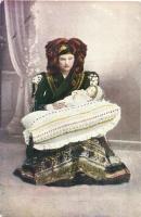 Mezőkövesdi népviselet, Matyó asszony csecsemővel / Hungarian folklore, woman with baby