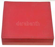 Tóth Sándor (1933-) DN "Hajdúböszörmény Városért" Br emlékplakett dísztokban (100mm) T:2