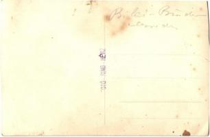 1932 Hévízfürdő, fürdőzők fa úszókkal. Ring photo (vágott / cut)