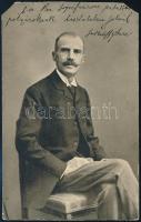 1910 Jakabffy Imre (1850-1930) belügyminisztériumi államtitkár, országgyűlési képviselő aláírása őt magát ábrázoló fotólapon