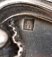 Ezüst(Ag) belga virágmintás peremű kerek kínáló tál, jelzett, d: 17 cm, nettó: 392 g